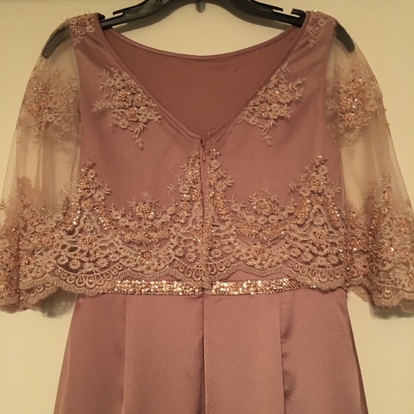 HP⭐️ EUC Formal evening dress - Picture 4 of 5